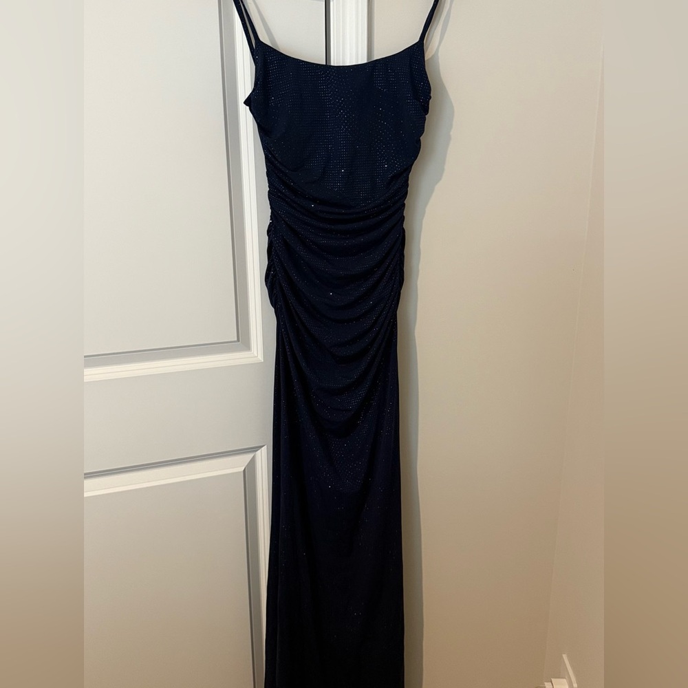 Elegant Navy Blue Sleeveless Dress